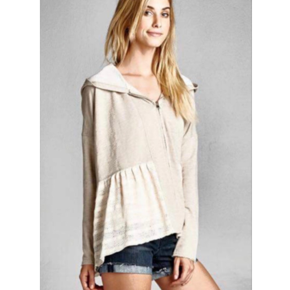 CREAM HOODIE WITH LACE